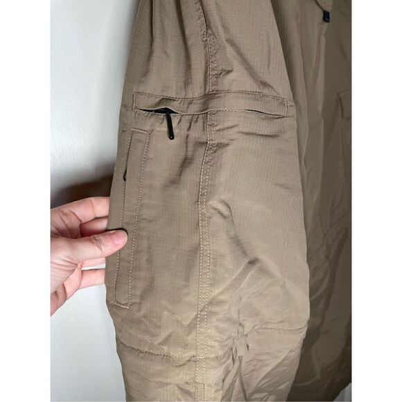 Eddie Bauer Tan  Convertible Cargo Belted Pants Mens size L NWT - Picture 13 of 16